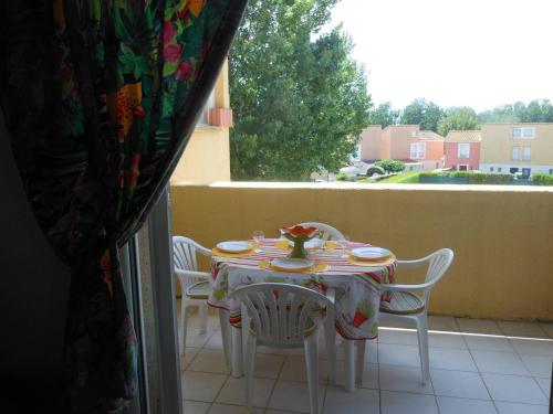 APPT 2 PCES MEZ 40m2 + TERRASSE 7m2 REF 4009