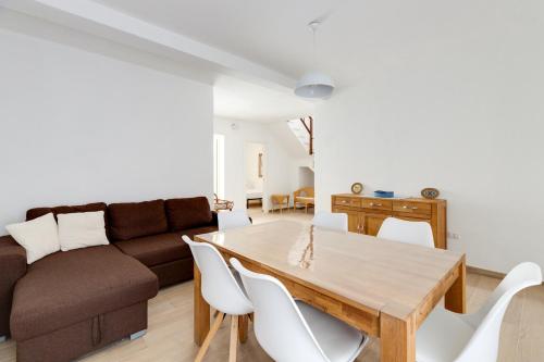 Χώρος καθιστικού στο Babbo House Sa Rocca Tunda