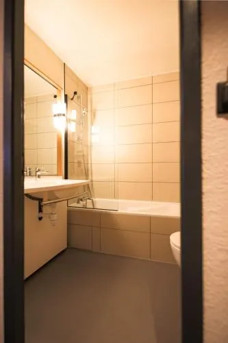 easyHotel Nice Old Town photo 9