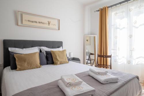 Le COQ Edouard VII - Parking - Proche mer