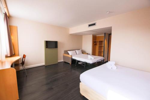 easyHotel Nice Old Town photo 49