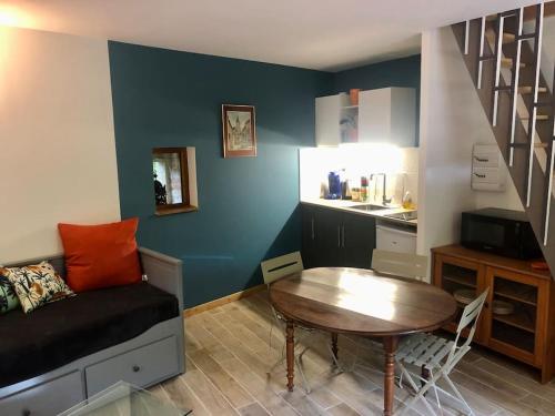 Η κουζίνα ή μικρή κουζίνα στο Un gîte sur une île