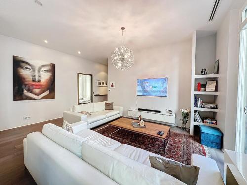 Photo de la galerie de l'établissement JEJ2 - 2 bedrooms luxe Cannes center, à Cannes