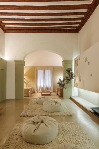Un lugar para sentarse en Convent de la Missio - Grand Luxury Boutique hotel, Adults Only