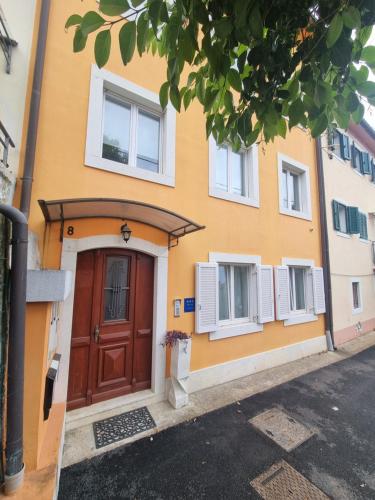 Edificio en el que se encuentra el apartamento