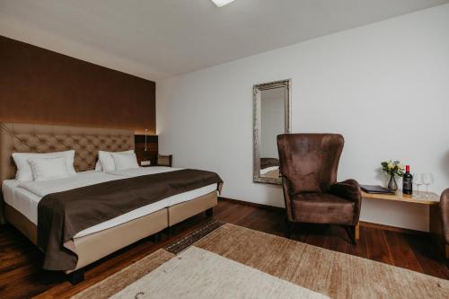 Postel nebo postele na pokoji v ubytování Salzl Seewinkelhof