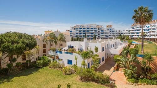 Duquesa Suites 305