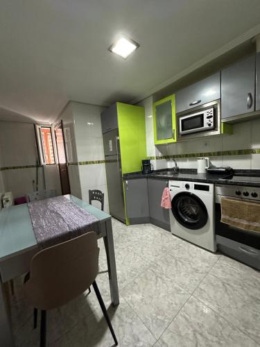 Kuchyň nebo kuchyňský kout v ubytování Apartamento Kalea corazón urbano