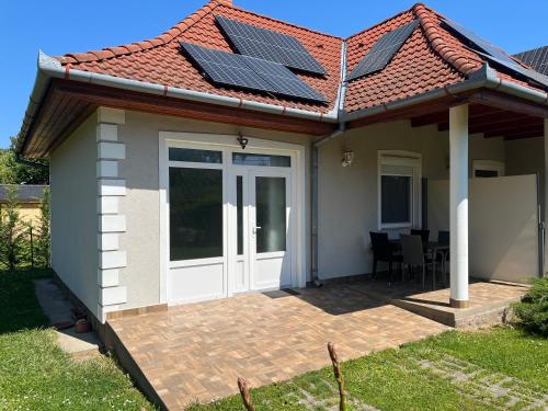 Gambar di galeri bagi Petita Garden Apartman di Siófok