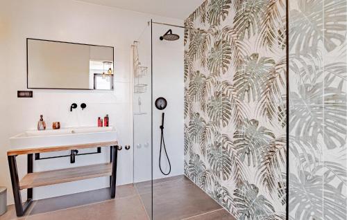 Imagen de la galería de Cozy Home In Zavalatica, en Zavalatica