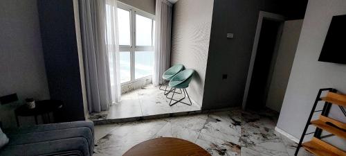 Posezení v ubytování 7 Hotel Apartment Short Time TLV BAT YAM