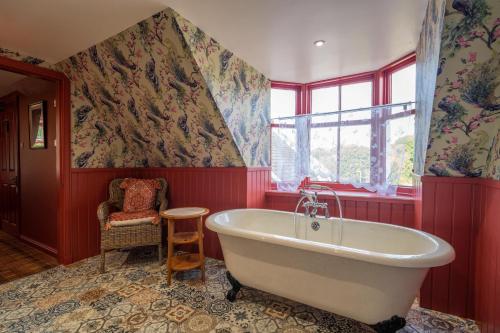 Un baño de The Mash Tun
