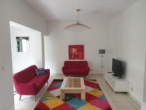 Maison 150m2 jardin à louer en entier, Bordeaux centre Chartrons, 3 Chambres 3 Salles de bains 1 canapé-lit llllnuméro de téléphone dans l'annonce si questionlll