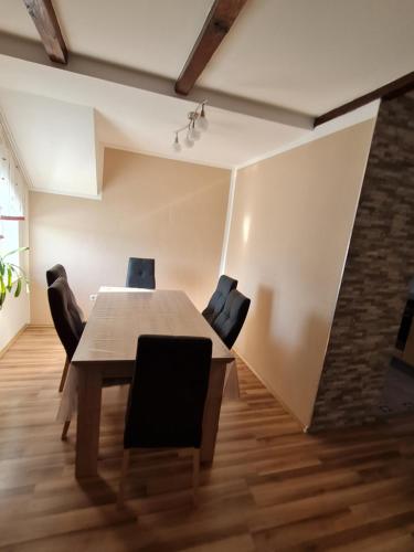 Fotografie z fotogalerie ubytování Ferienwohnung Luise in Steinberg am See v destinaci Steinberg
