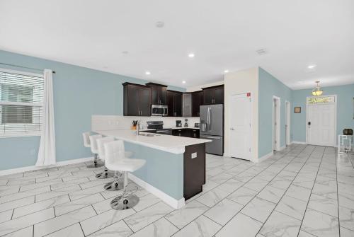 Summer Sale - 8BR Home with Private Pool By Disney! photo 13