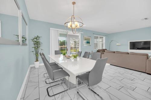 Summer Sale - 8BR Home with Private Pool By Disney! photo 16