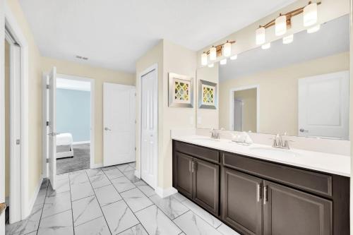 Summer Sale - 8BR Home with Private Pool By Disney! photo 30