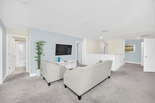 Summer Sale - 8BR Home with Private Pool By Disney! photo 35