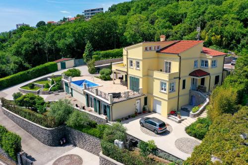 Apartment Villa SUZI