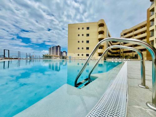 Poolside Paradise