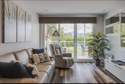 Гостиная зона в Condo-piscine à 200M du Memphré