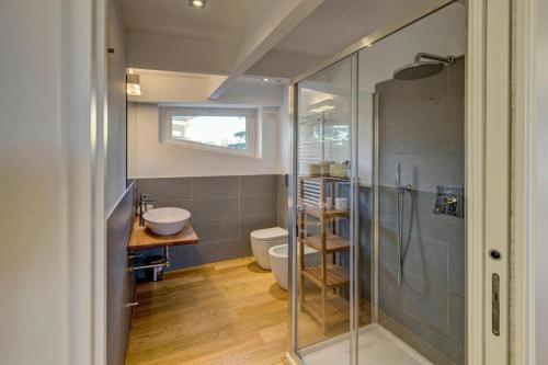 Bilik mandi di San Siro Apartment