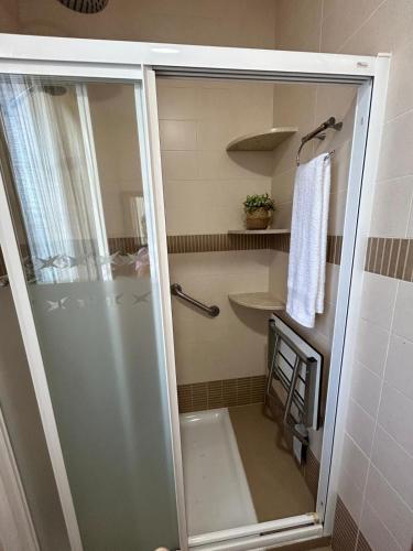 Habitación independiente cerca del mar