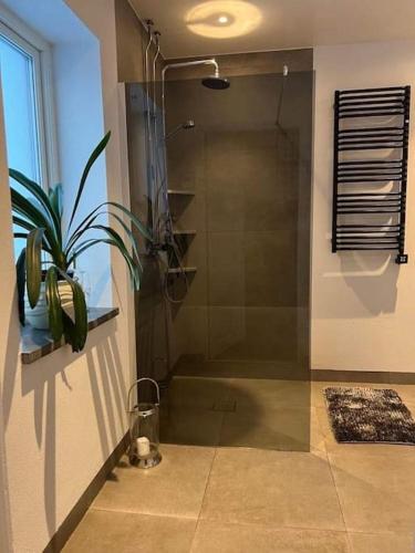 Koupelna v ubytování Fint hus nära Järvsöbacken