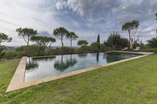 Πισίνα στο ή κοντά στο Podere Il Castellaccio