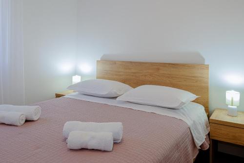 Apartments with parking space Okrug Gornji, Ciovo - 23151