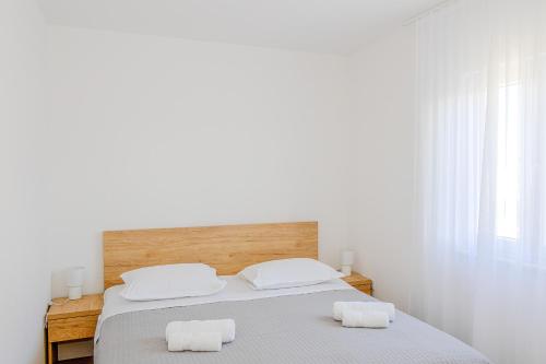 Apartments with parking space Okrug Gornji, Ciovo - 23151
