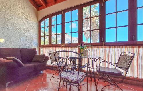 Posezení v ubytování Lovely Home In Buenavista Del Norte