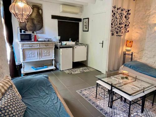 Photo de la galerie de l'établissement Chambres d'hôtes L'Arbre d'Or, à Saint-Michel-d'Euzet