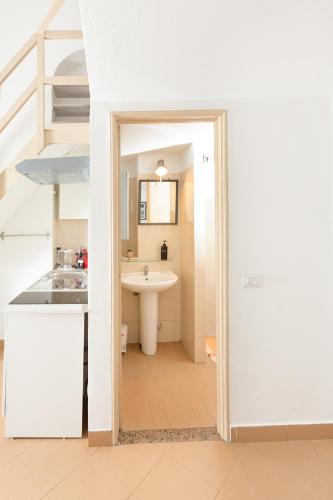 Cream Little Apartment - M1 - City Center