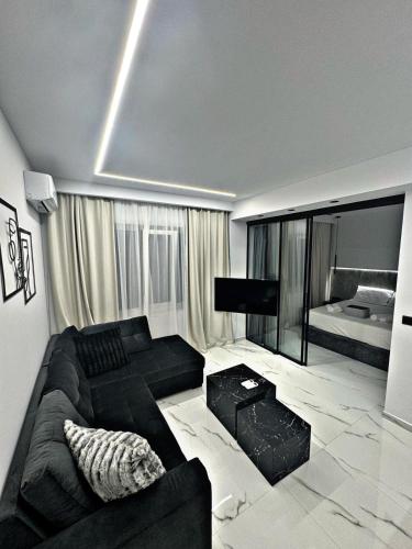 Eden Luxury Suite #3