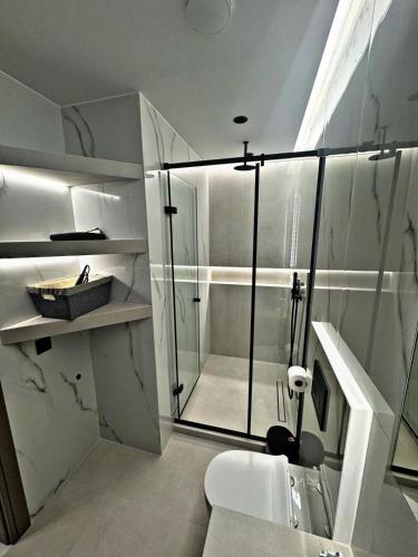 Eden Luxury Suite #3