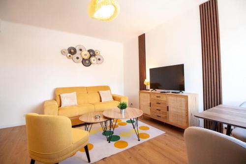 Brand New Central Cannes Apt 2 min walk to Palais