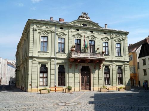 Belvárosi Erdész-lak Sopron 9400 Sopron, Templom u. 3. 2. lph.1.em.1a. kép - 3