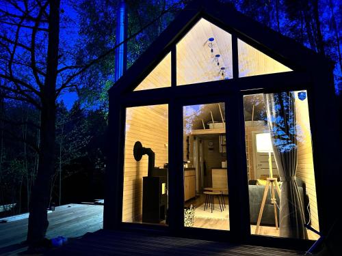 Zbrusu nový luxusní Tiny House kousek od Moravského krasu