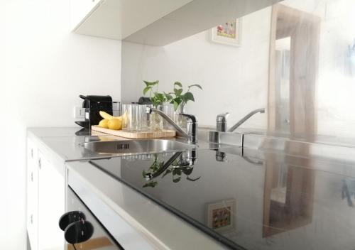 Η κουζίνα ή μικρή κουζίνα στο Holihome_Chicky House FRN