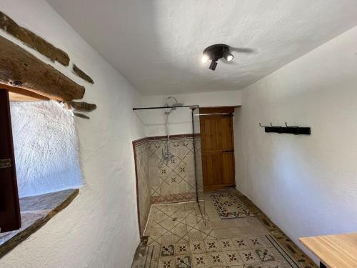 Ένα μπάνιο στο Oceana view private pool & sauna & Netflix room