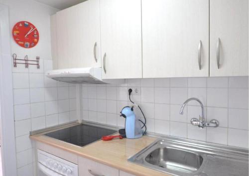 A kitchen or kitchenette at RNET - RHC 3603 Roses Holiday Center