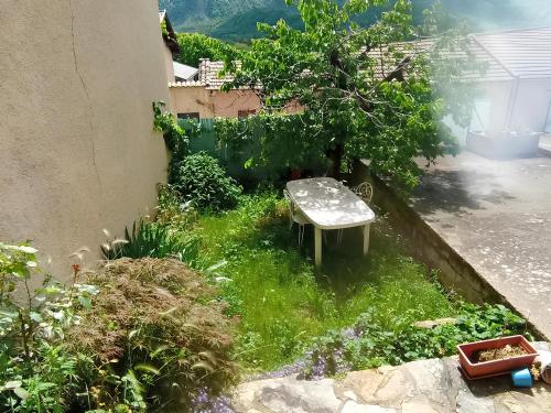 Photo de la galerie de l'établissement studio du jardin, à La Saulce