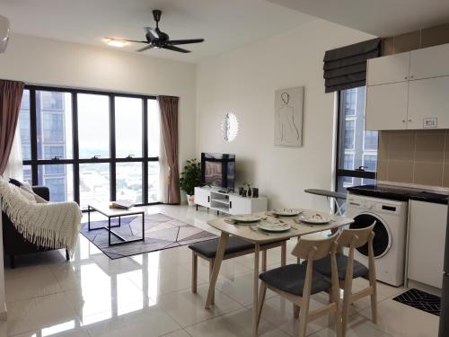 Dapur atau dapur kecil di The Choppins Icon City Petaling Jaya