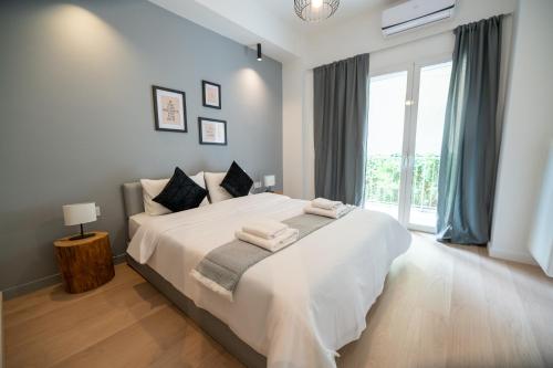 Spacious 3BR apartment in Pagkrati (PRAT_9)
