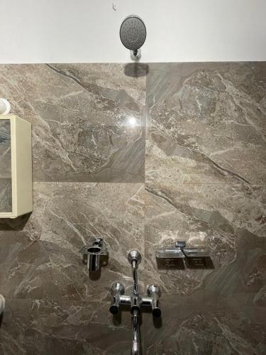 Un baño de 144 Tipiverse