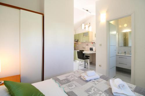 Apartments Munida 734