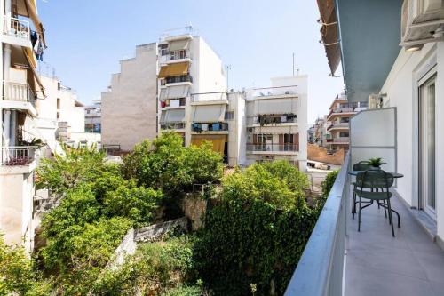 Nostalgia 1-Bedroom Apartment in Athens