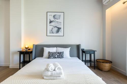 Nostalgia 1-Bedroom Apartment in Athens