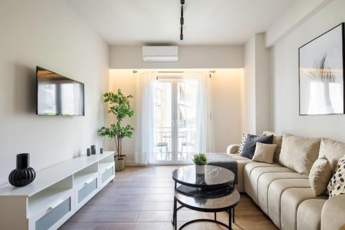 Nostalgia 1-Bedroom Apartment in Athens